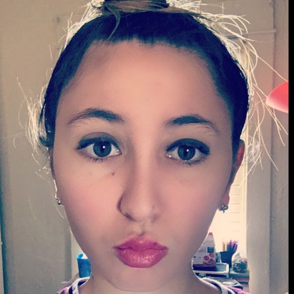 Meet your Posher, Elizabeth - Picture 1 of 1